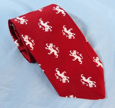 DE COLECCIÓN JCPenney Par Excellence CORBATA PARA HOMBRE Rojo/Blanco RAMPANTE LEÓN Ancho Poliéster Foto 1 de 4