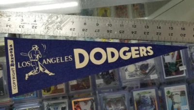 Mini banderín MLB Bazooka vintage de los Dodgers de Los Ángeles de los años 60 13,5 x 5 Foto 1 de 2