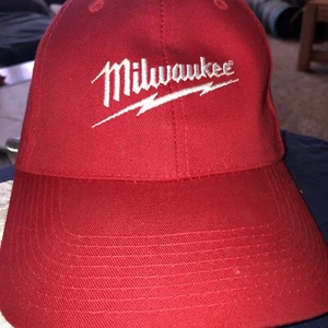 Milwaukee Power Tools Baseballmütze Kappe bestickt Logo verstellbar rot gebraucht - Bild 1 von 8