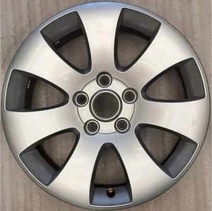 Original Skoda Superb II 3T Alloy Wheel 7x16 ET45 3T0601025 Rim - Picture 1 of 6