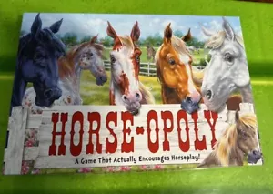 Juego de mesa Horse Opoly Horse-Opoly Monopoly Barn Don’t Think It Ever Used - Imagen 1 de 2