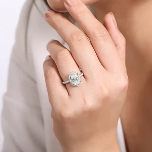 IGI Certified 2.75 Ct Oval Cut Lab Grown Diamond Engagement Ring in 950 Platinum - Picture 1 of 13
