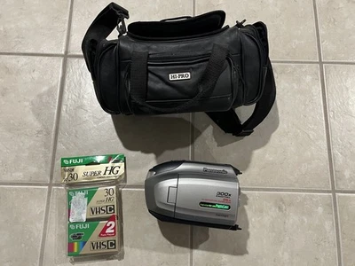 Panasonic 1999 PalmSight PV-L759D VHS-C Camcorder VHS-C UNTESTED - Image 1 of 4