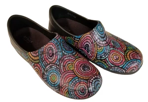 Crocs Dual Comfort mehrfarbiges lustiges Muster – Größe 7 – Damenschuhe im Clog-Stil - Bild 1 von 8