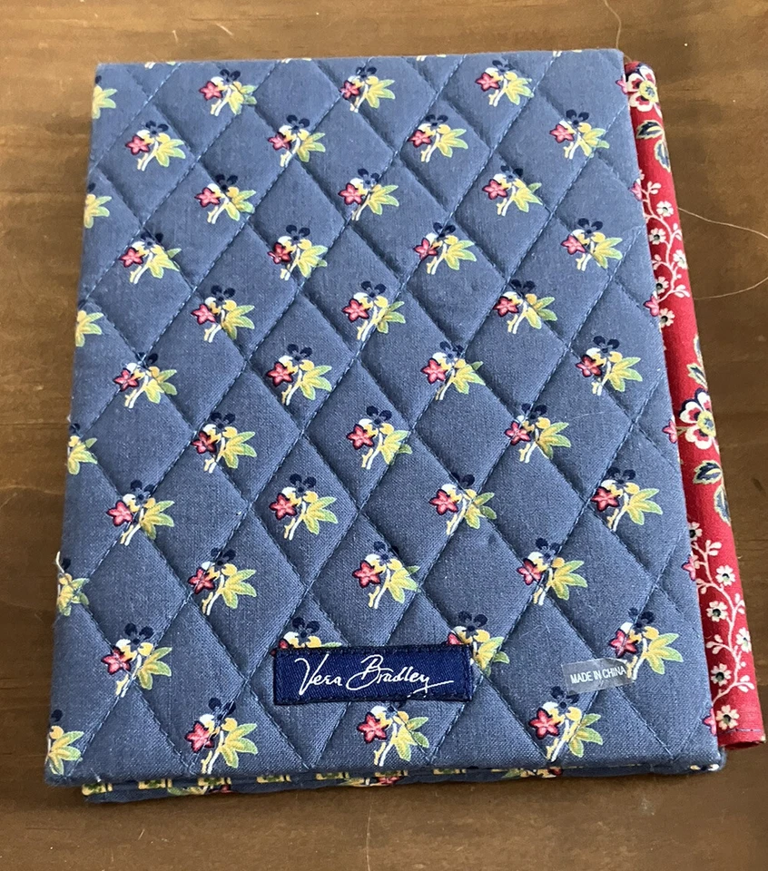 Libro con marco de fotos Vera Bradley Villa rojo tiene capacidad para 2 fotos de 4x6" edredón floral Foto 1 de 3