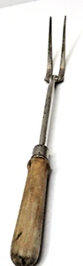 Forchetta speleologia carne manico legno A&J vintage utensile cucina #US24 - Foto 1 di 6