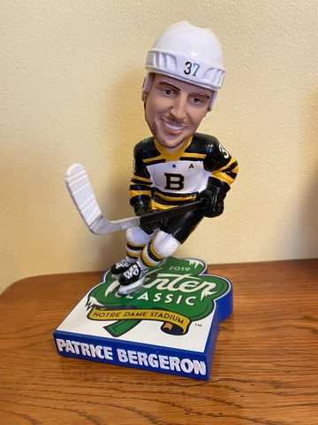 Peter Bergeron Boston Bruins 2018 NHL Winter Classic Bobblehead NHL #222 Cover