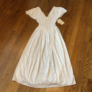 VTG Cinema Etoile Chemise Lingerie L White Lace Satin Fairycore USA 80s NOS - Picture 1 of 11