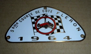 Ancien badge plaque de calandre RACL FLERON Liège - 5e COURSE DE COTE 1964 - Picture 1 of 2