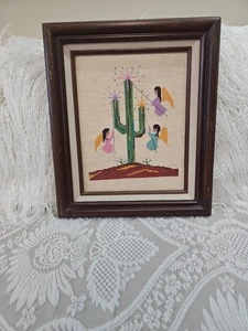 DeGrazia Drei Kerzen in der Wüste gerahmt Weihnachten Nadelspitze Crewel Kaktus  - Bild 1 von 5