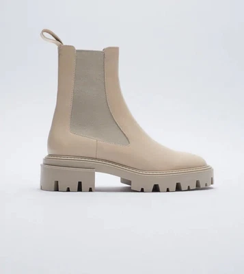 ZARA Botas de Cuero Beige TALLA 6.5 BOTINES DE CUERO CON SUELA 2135/610  Foto 1 de 4