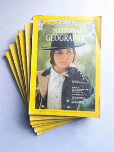 National Geographic Magazines 1975 x6 - Bild 1 von 7