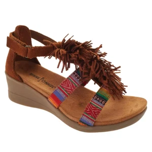 NWB Minnetonka Desi Fringe Suede Ankle Strap Wedge Sandal Brown Women's Size 9M - Picture 1 of 15