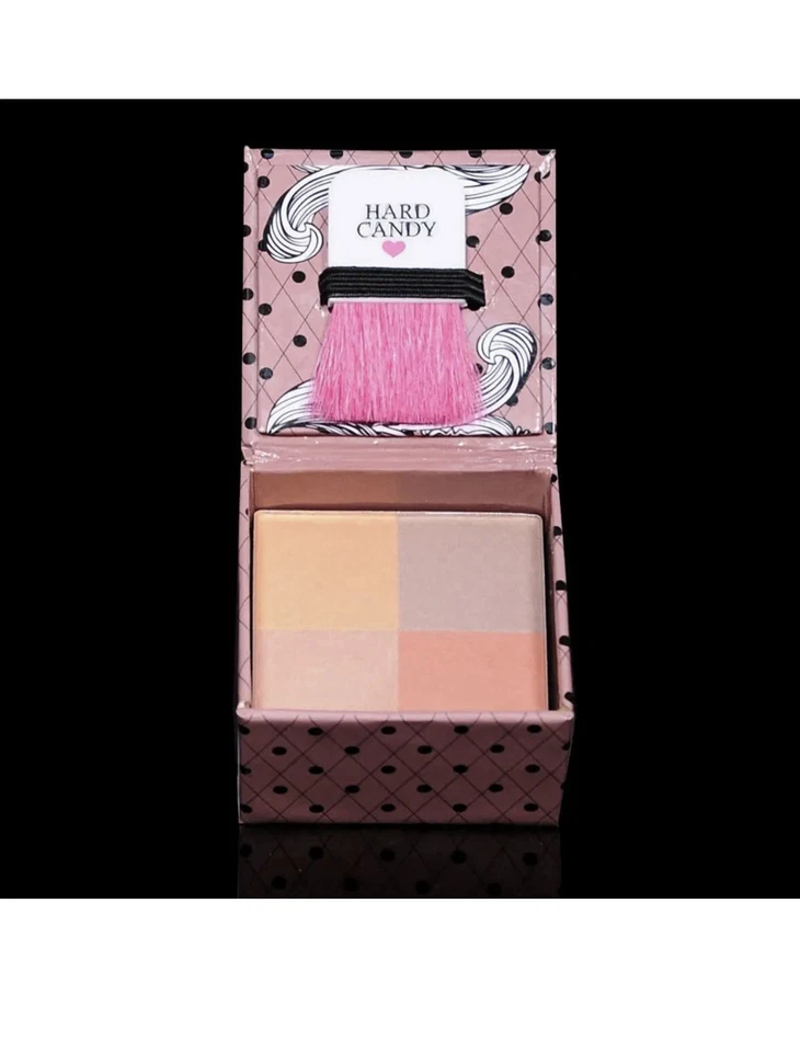 HARD CANDY FOX IN A BOX BOXED  BLUSH OR BRONZER POWDER COMPACT W/ BRUSH 359 - Image 1 of 1