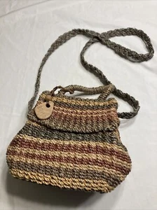 Espirt Woven Crossbody Purse - Picture 1 of 8