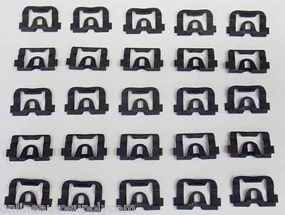 70-81 CAMARO FIREBIRD VENTANA TRASERA CRISTAL MOLDURA CLIPS SET PARA MOLDURAS < NUEVO > Foto 1 de 2