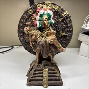 Azteken Maya, Krieger Statue mit Azteken Kalender auf der Rückseite - Bild 1 von 10