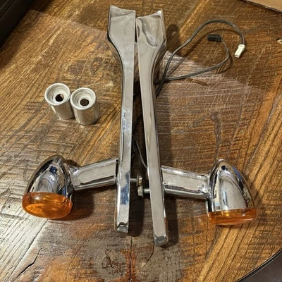 Señales de giro traseras Harley-Davidson OEM con moldura de guardabarros y arnés XL 883 1200 Foto 1 de 4