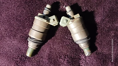 Inyector de combustible Ford Mustang 80-85 TBI LTD Crown Victoria Thunderbird 5,0 L Vin F Foto 1 de 3