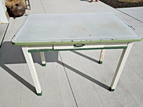 Vintage PORCELAIN ENAMEL TABLE 40" x 25" WHITE TOP GREEN EDGE ONE DRAWER Cover