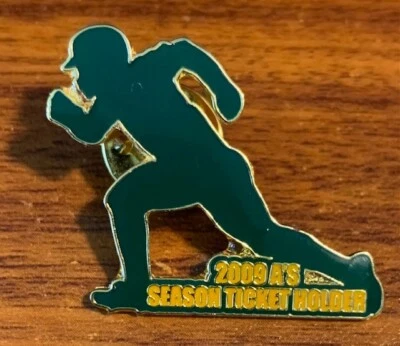 Vintage Oakland Athletics 2009 Rickey Henderson Season Ticket Holder Pin - Image 1 of 2