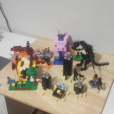 LEGO Minecraft Lote: Ender Dragon, Pithouse, Bee Cottage, Wither: 21117, 21126 Foto 1 de 3