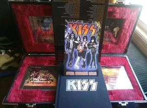 Kiss The Definitive Collection 5 cd Guitar Case with Sealed CDs - Picture 1 of 15