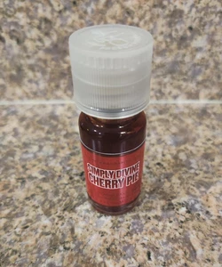 Slatkin & Co Bath & Body Works Temptations Cherry Pie Home Fragrance Oil NOS - Picture 1 of 2