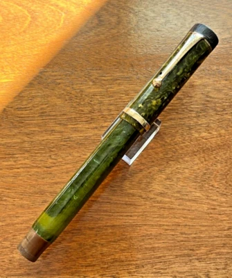 PARKER JADE GREEN SENIOR DUOFOLD WIDE BAND FOUNTAIN PEN 14K GOLD NIB USA VTG - Image 1 of 4