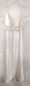 California Dynasty Damen Nachthemd volle Länge Maxi elfenbein Satin Schleife Spitze Vintage - Bild 1 von 4