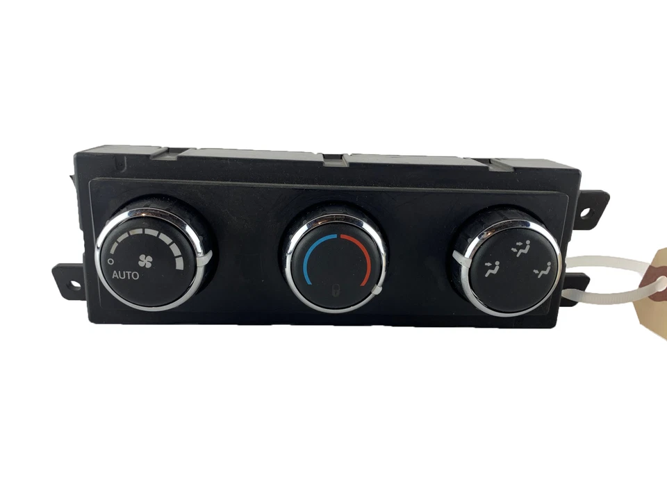 2014 Chrysler Town And Country AC Heater Climate Temperature Control OEM - Image 1 of 4