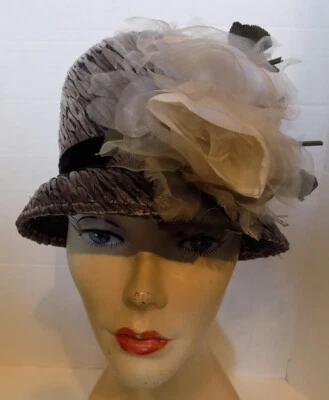 Sombrero Corona Alta Paja Gris Negro Vintage Grande Flor Blanca Foto 1 de 4