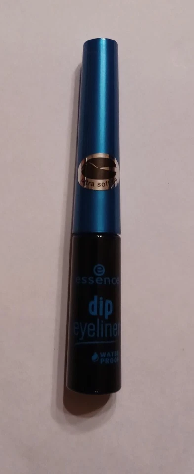 Dip Eyeliner Waterproof essence (756594) - Bild 1 von 1