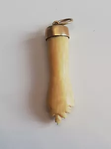 Ancien pendentif Main monture en or jaune 18 K - Foto 1 di 9
