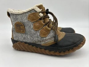 SOREL Kids Winter Boots Booties Gray Wool And Rubber Size 1 - Picture 1 of 7