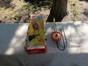 VINTAGE MAGGIE WHEE-LO THE MAGNETIC WALKING WHEEL ORIGINAL BOX TOY - Picture 1 of 7
