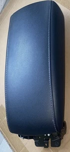 2017-2020 FORD FUSION CENTER CONSOLE LEATHER ARMREST LID STORAGE OEM - Picture 1 of 6