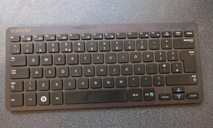 Samsung AA-SK2NWBB AA-SK2NWBB/US Wireless Bluetooth Keyboard - Picture 1 of 3