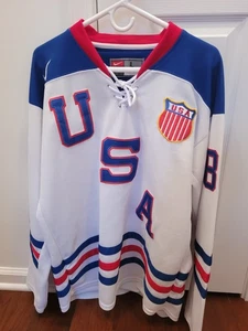 Nike Team USA Patrick Kane #88 USA Hockey Jersey w/Fight Strap Men's Large READ - Picture 1 of 12