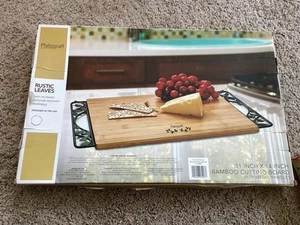 Pfaltzgraff NEU Bambus Schneidebrett, 11" L x 14" B - Bild 1 von 2