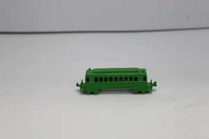 Vintage 4" Diecast Green Passenger Train Car Unbranded - Picture 1 of 6