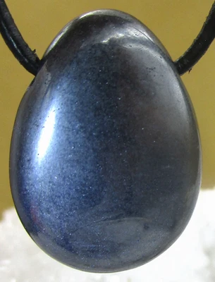 HÄMATIT   Trommelstein    gebohrt    EDELSTEIN  ANHÄNGER     Nr.10 - Bild 1 von 2