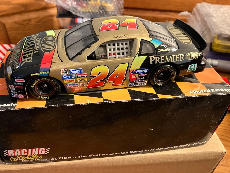 Jeff Gordon 1997 #24 1/24 Dupont Chroma Premier RCCA Foto 1 de 1