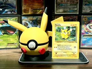 Pikachu Pokeball (3D printed) Pokemon collectable - Picture 1 of 3