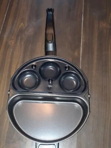 Proctor Silex abnehmbare Eierpochierer Omelett Pfanne Antihaft Kitchen Collection LLC - Bild 1 von 3