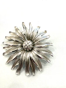 Crown Trifari Silver Tone Flower Brooch Costume Jewelry Signed Vintage - Picture 1 of 6