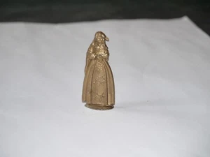 FIGURINE MOKAREX ( SANS MARQUE) DEMI-RONDE BOSSE PEAU D’ÂNE ( CASSE) - Picture 1 of 1
