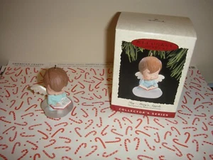 Hallmark 1993 Mary's Angel Joy #6 In Series Ornament - Picture 1 of 4