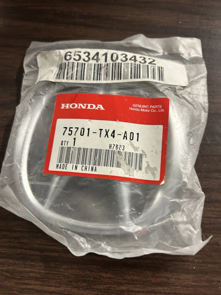 Emblema de pieza original Acura OEM (A) RDX 2013 2014 2015 2016 2017 2018 75701-TX4-A0 Foto 1 de 1