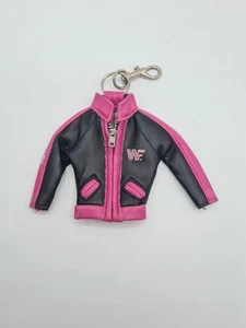 WWF Wrestling Keychain Vintage 1994 Mail Away Bret The Hitman Hart Jacket A54 - Picture 1 of 7